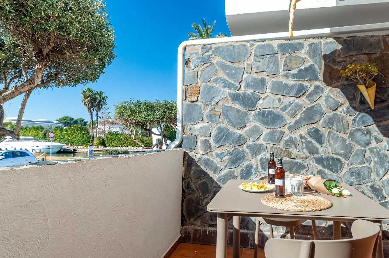 Apartment Apartamento Con Terraza Cerca De La Playa By Insidehome Empuriabrava Spain