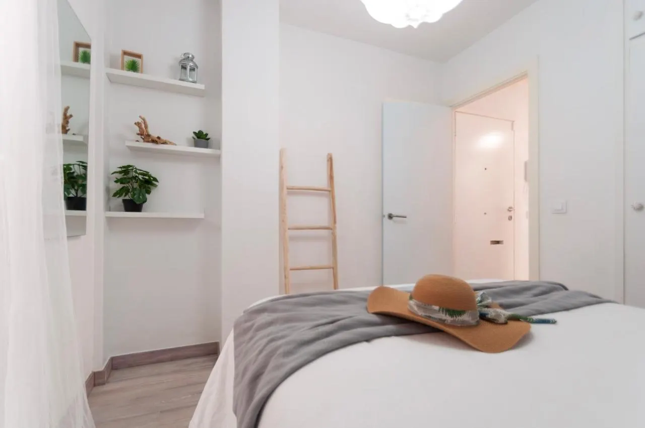 Apartamento Con Terraza Cerca De La Playa By Insidehome Эмпуриабрава